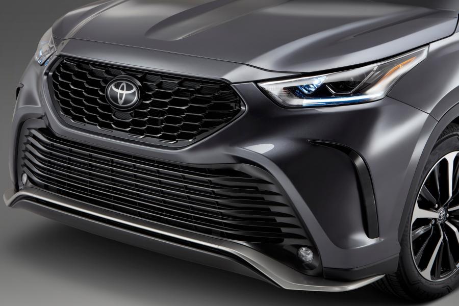 Детали экстерьера Toyota Highlander XSE AWD 2020 года  (NA) (фото 3 из 14)